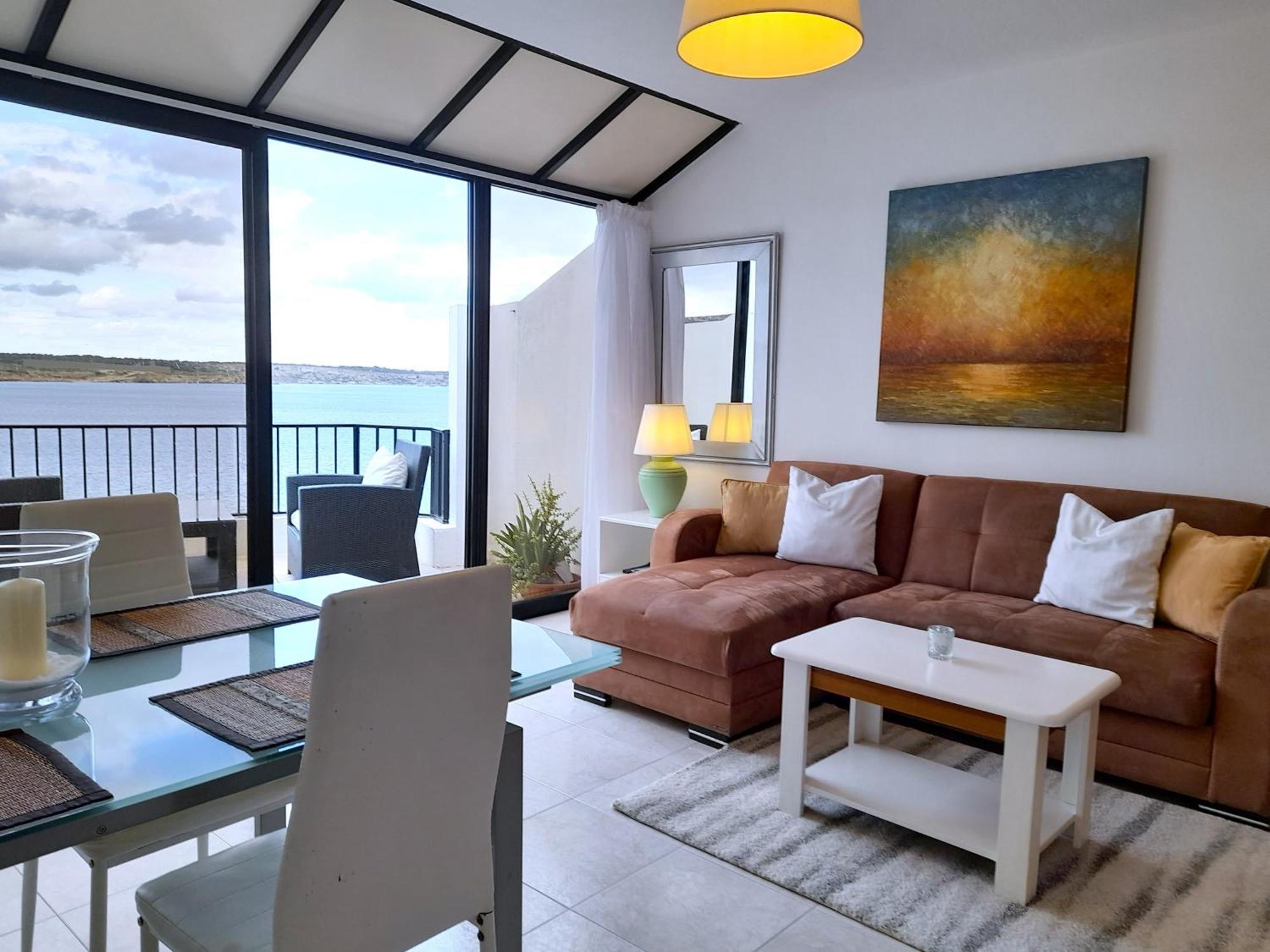 Seafront Apartment Terrace, Lounger & Panoramic Ocean Views 梅利哈 外观 照片