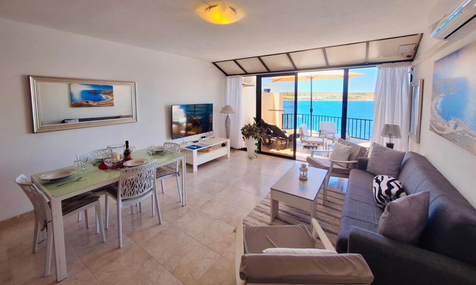 Seafront Apartment Terrace, Lounger & Panoramic Ocean Views 梅利哈 外观 照片